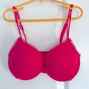 Hot pink bra 32D by La Senza